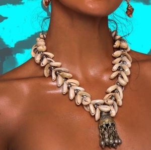 Moana Queen Necklace